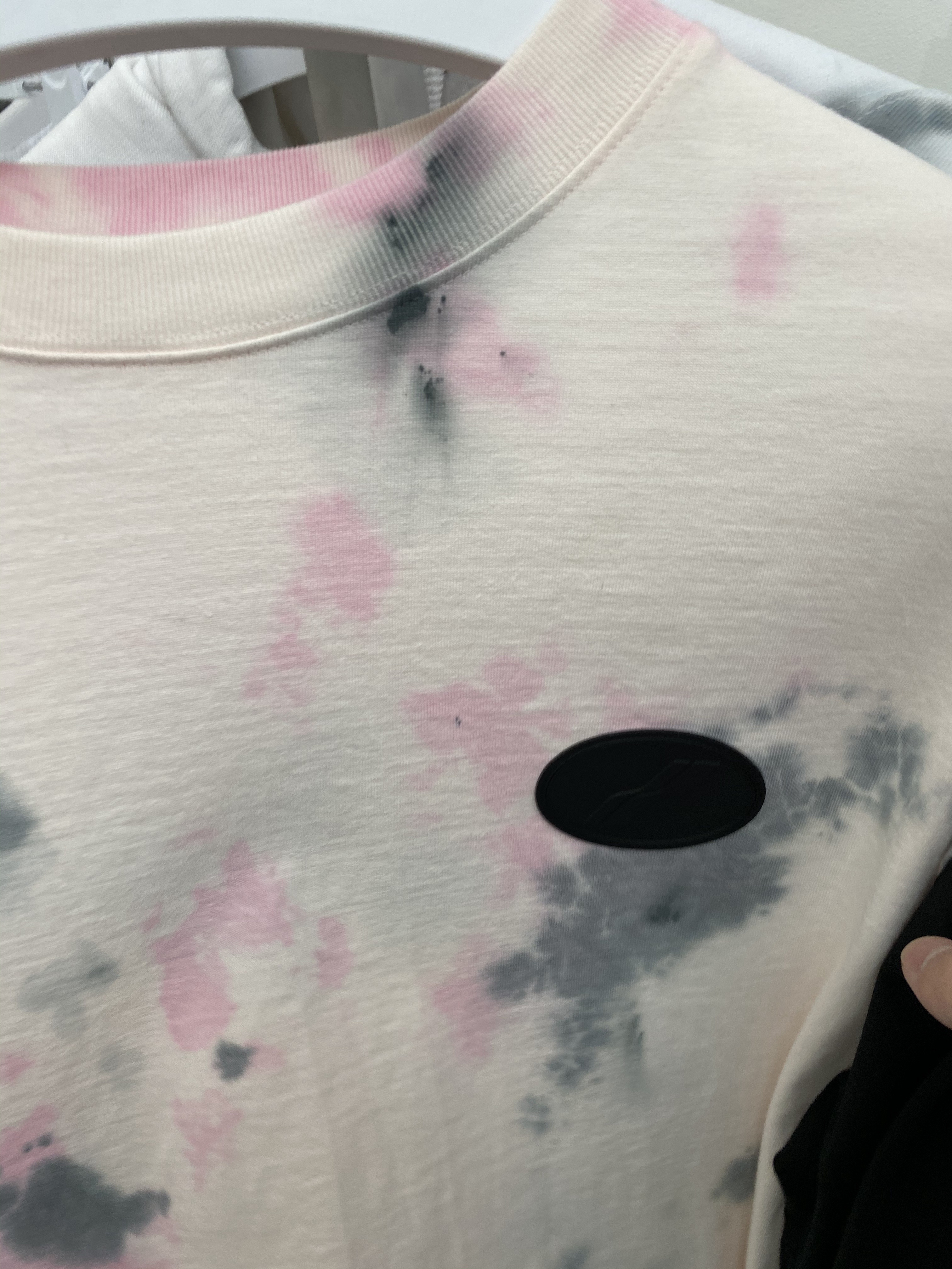 We11 Done Logo Stitching Tie-dyed Long-sleeved T-shirt In Nude
