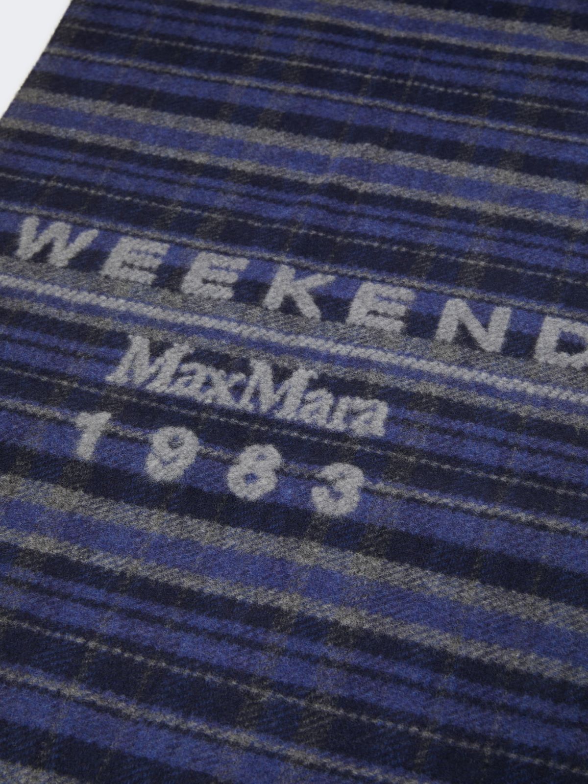 Weekend Max Mara Wool-blend Jacquard Shawl In Blue