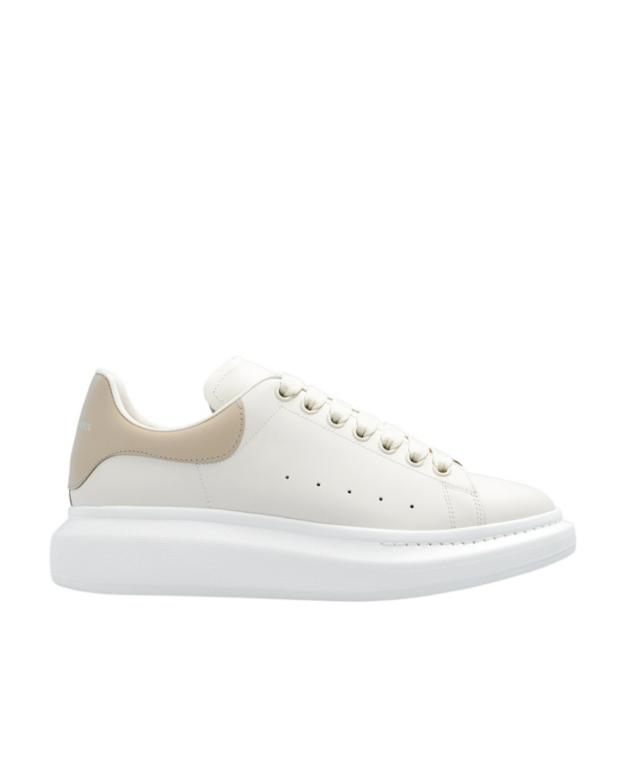 Alexander Mcqueen White Low-top Sneakers With Chunky Sole And Contrasting Heel Tab In Leather Man In White