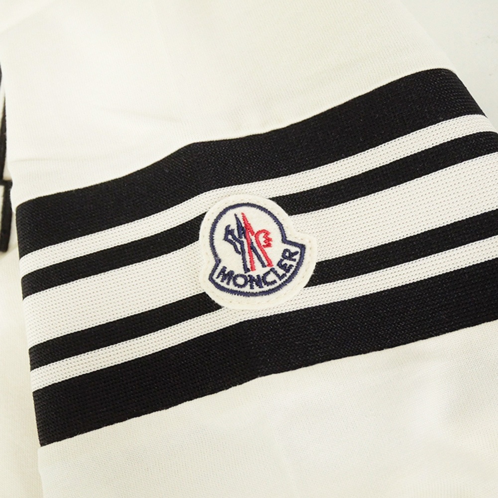 Moncler Long-sleeved T-shirt In White