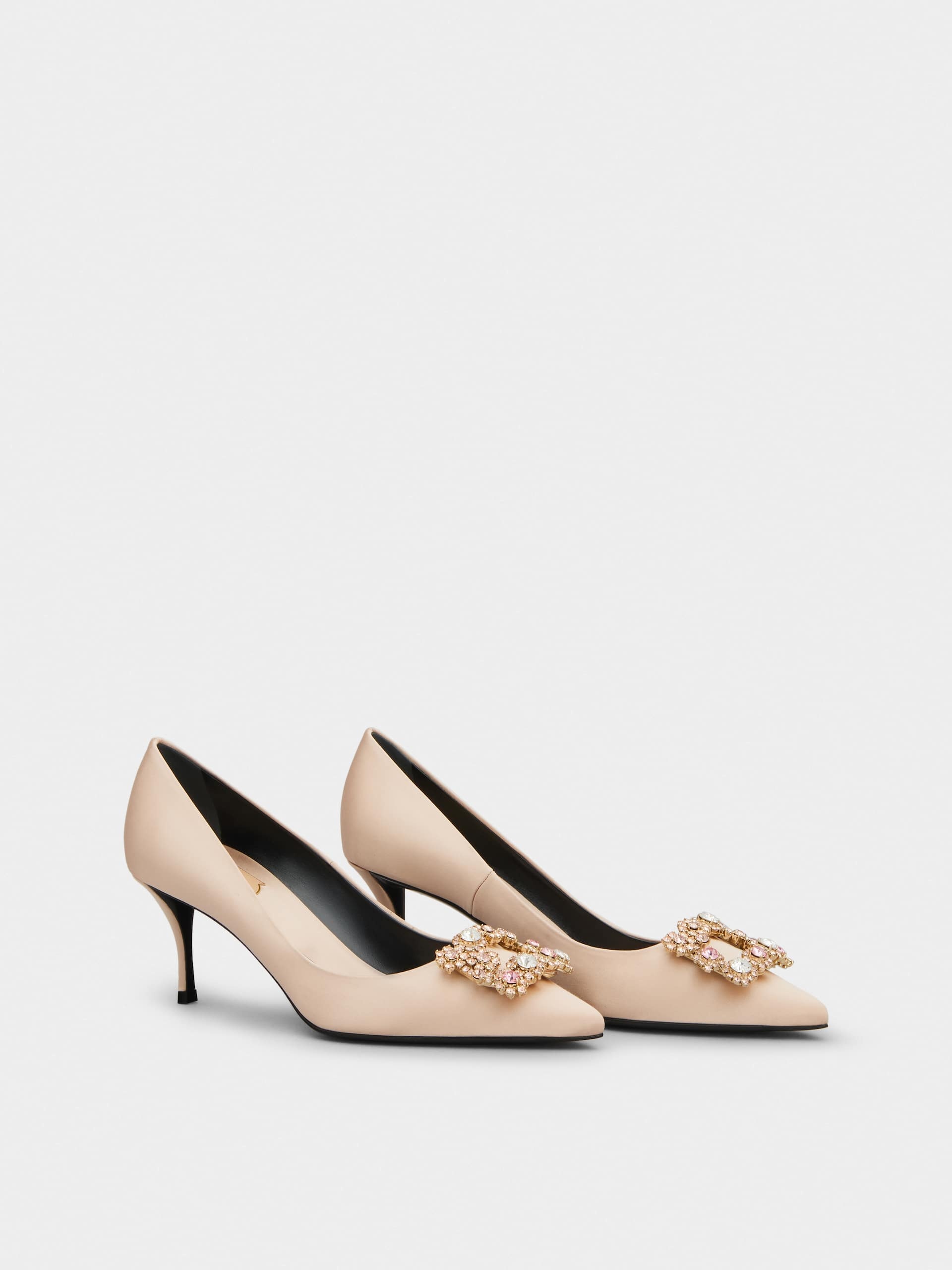 Roger Vivier Blossom Embellished Detail Pointed Toe Pumps In Nude