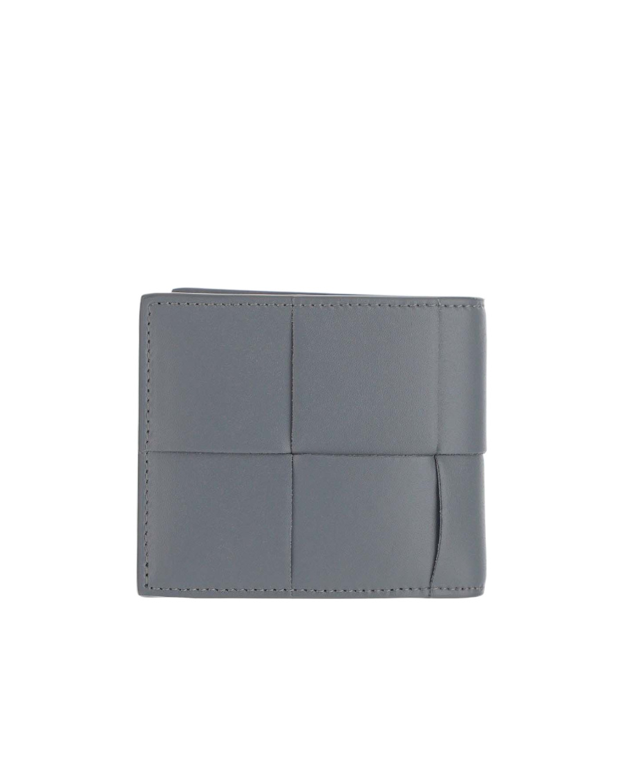Bottega Veneta Maxi Intreccio Leather Billfold Wallet In Gray