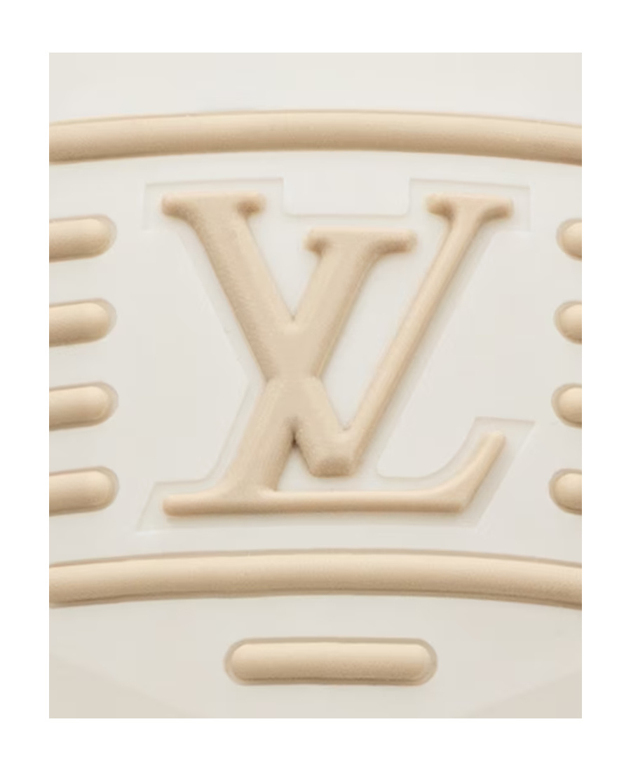 Pre-owned Louis Vuitton Trainer Maxi Logo Low-cut Casual Sneakers In White