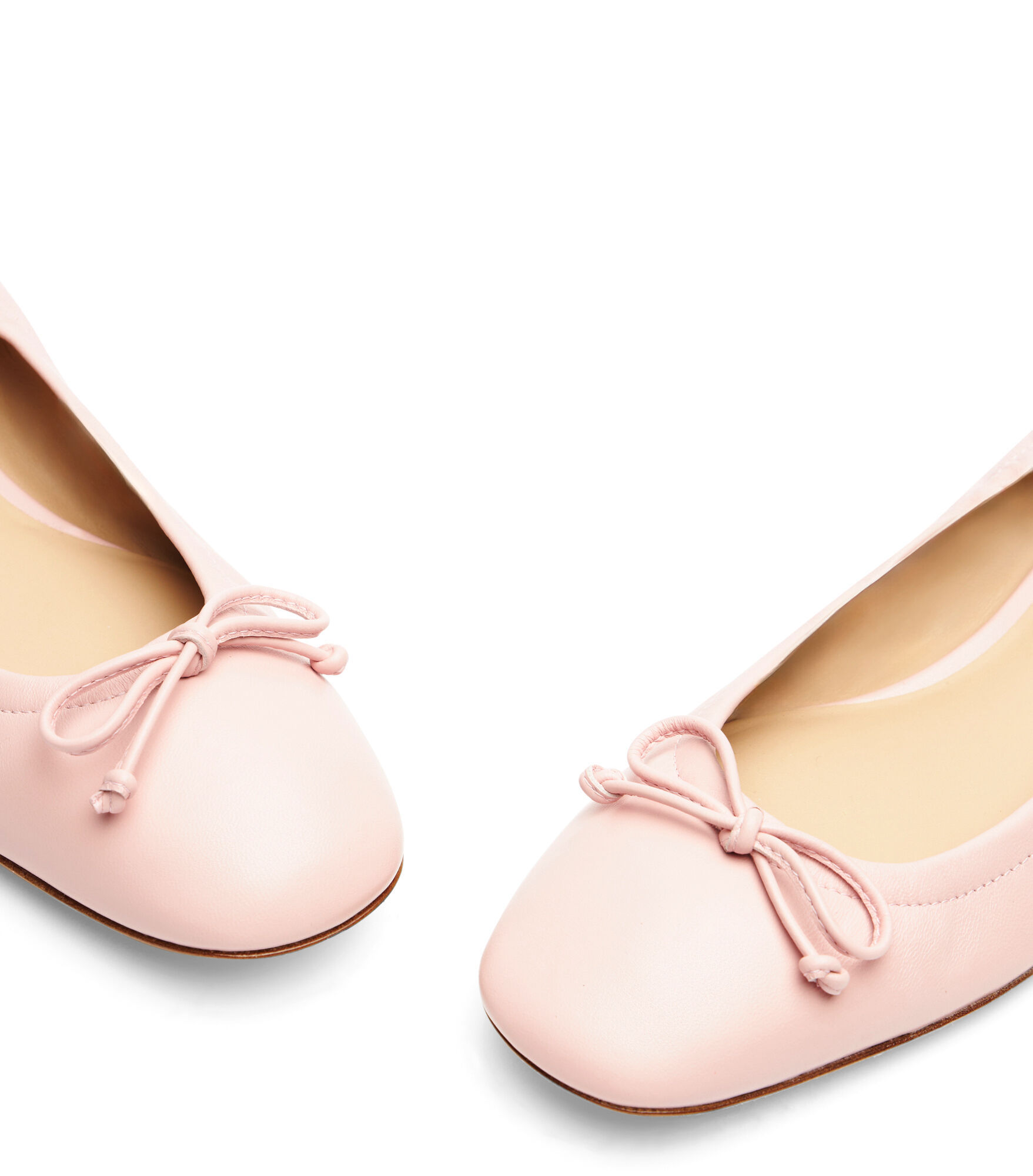 Stuart Weitzman Bria Ballet Flats In Nude