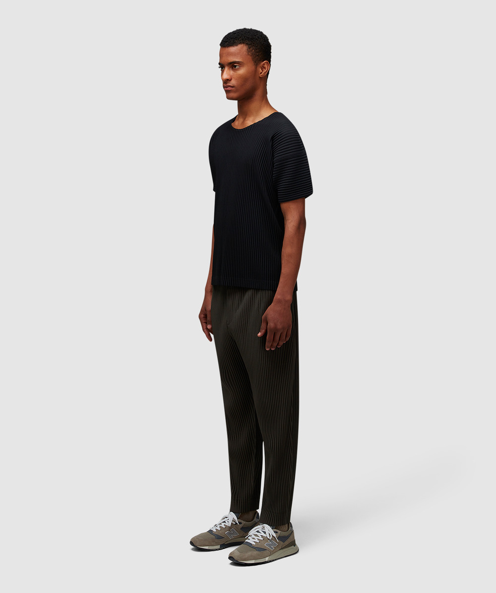 Issey Miyake Black Basics T-shirt In Black
