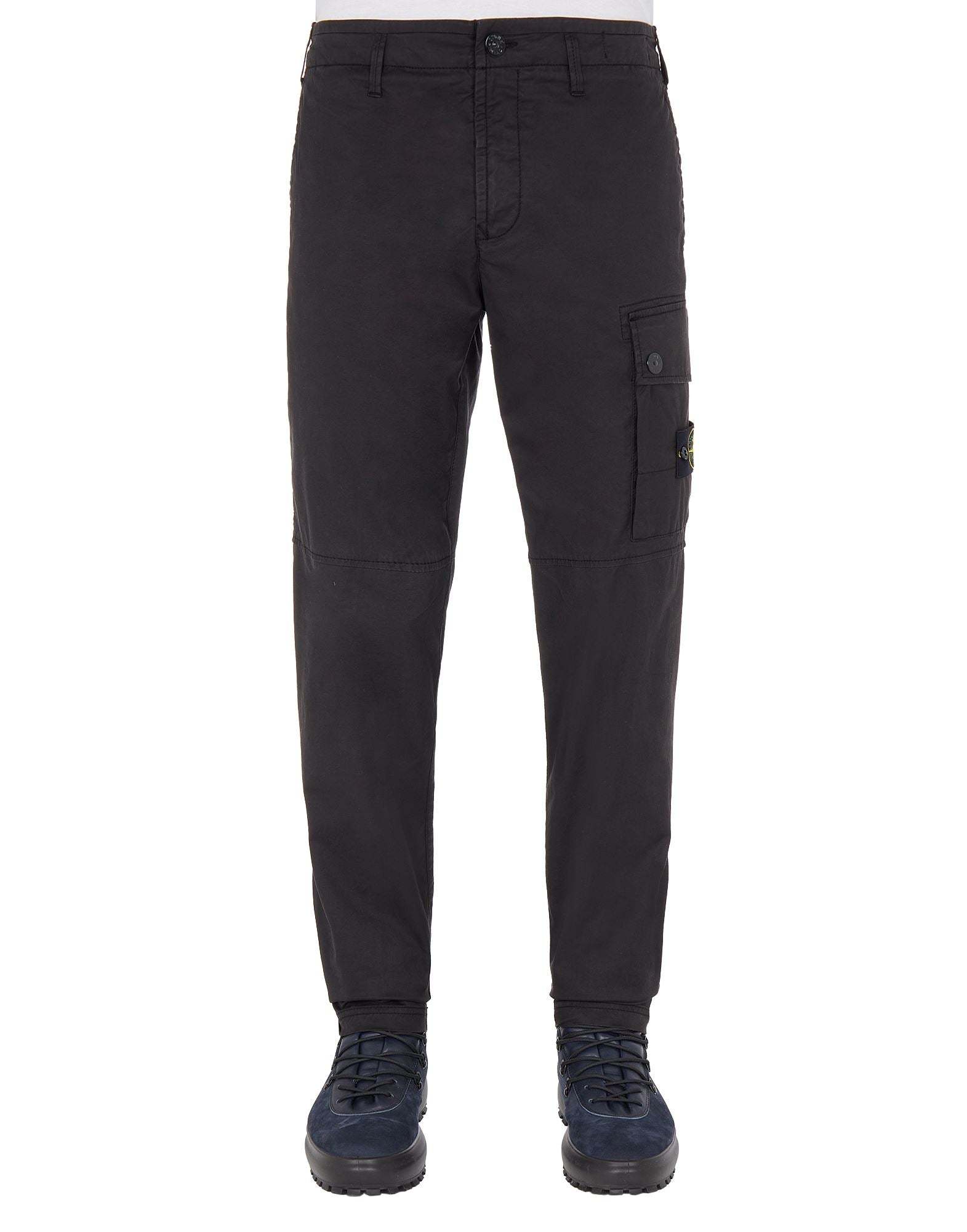 Stone Island Compass-patch Cargo Trousers In Black