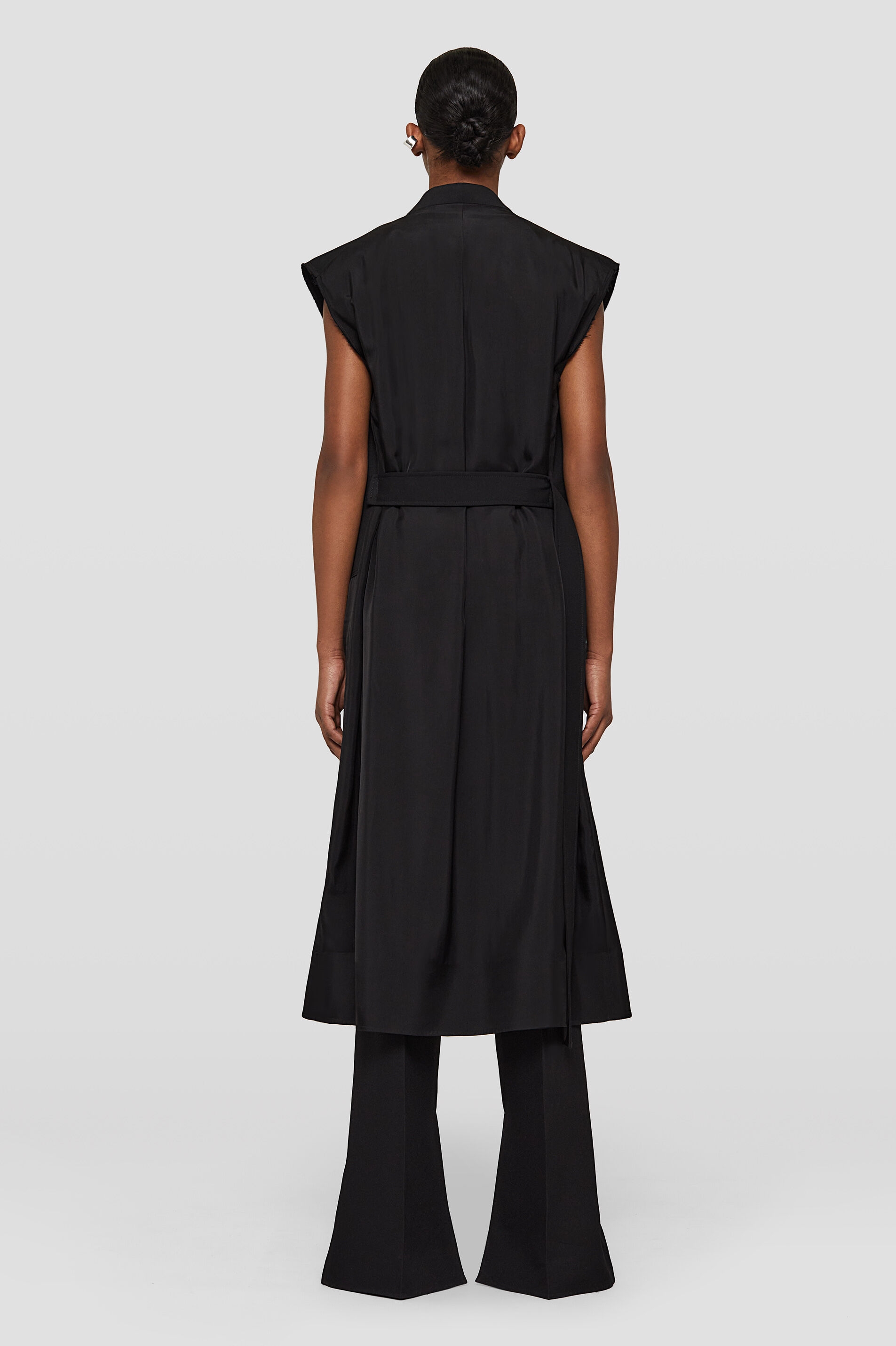 Jil Sander Single-breasted Tailored Vest In Black