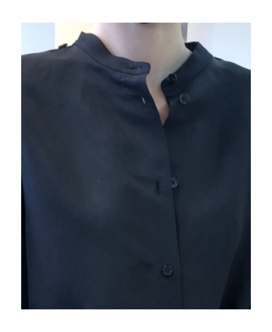 Jil Sander Buttoned Collarless Shirt In Black