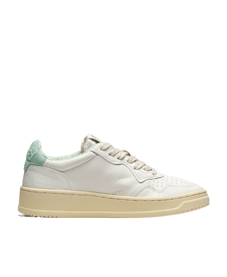 Autry Low-top Logo Sneakers In Nude