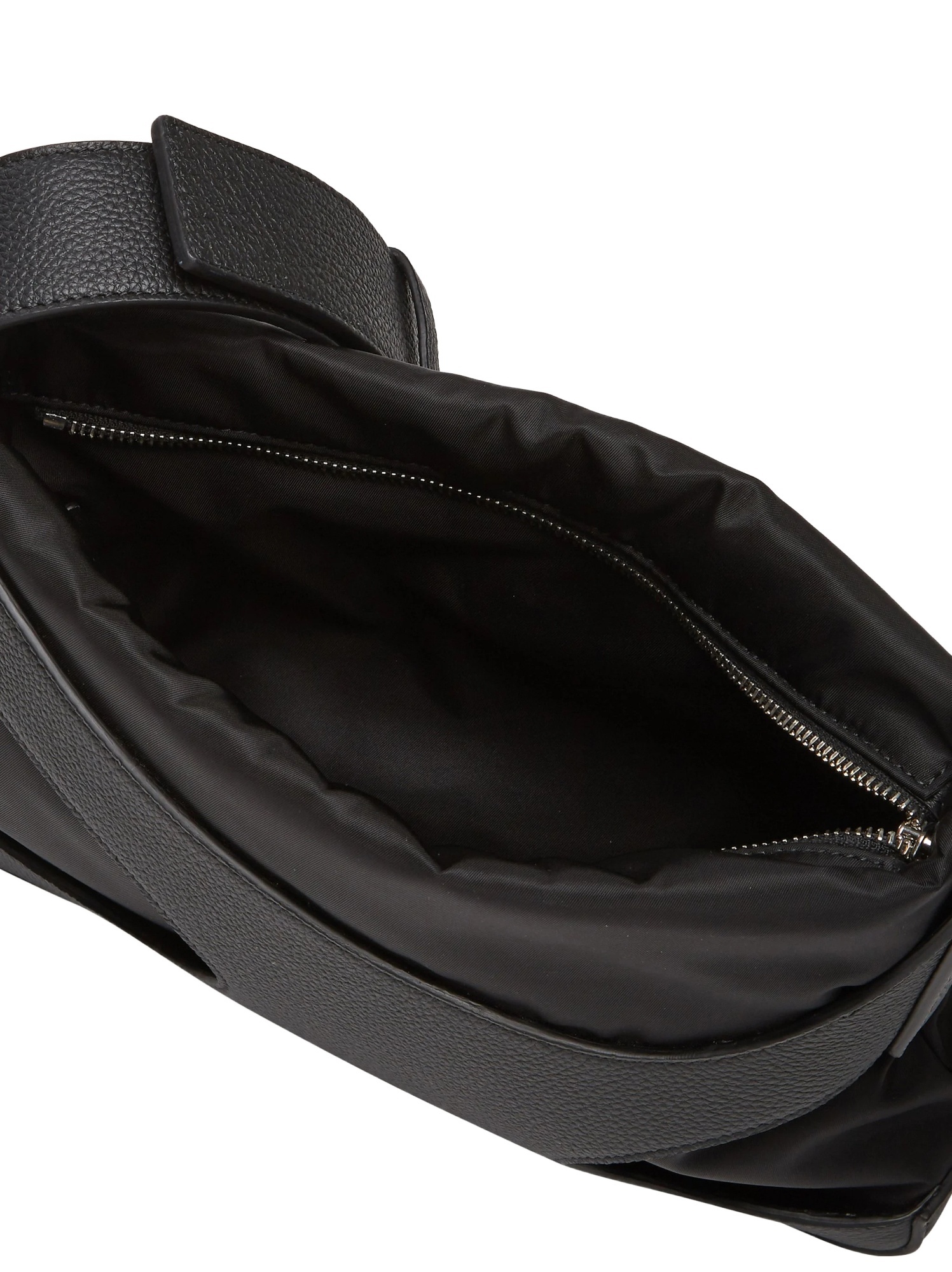 Ferragamo Hollowed-out Detail Satchel In Black