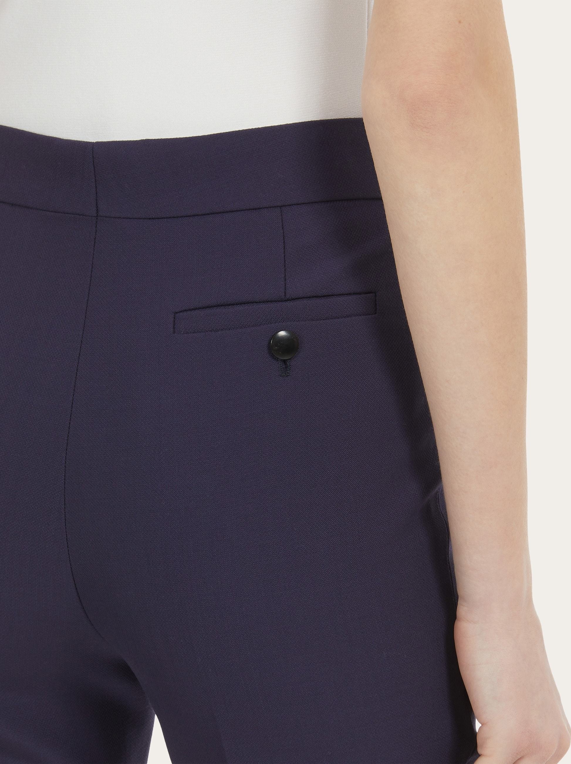 Ferragamo Front Pleated Wool Casual Pants In Black