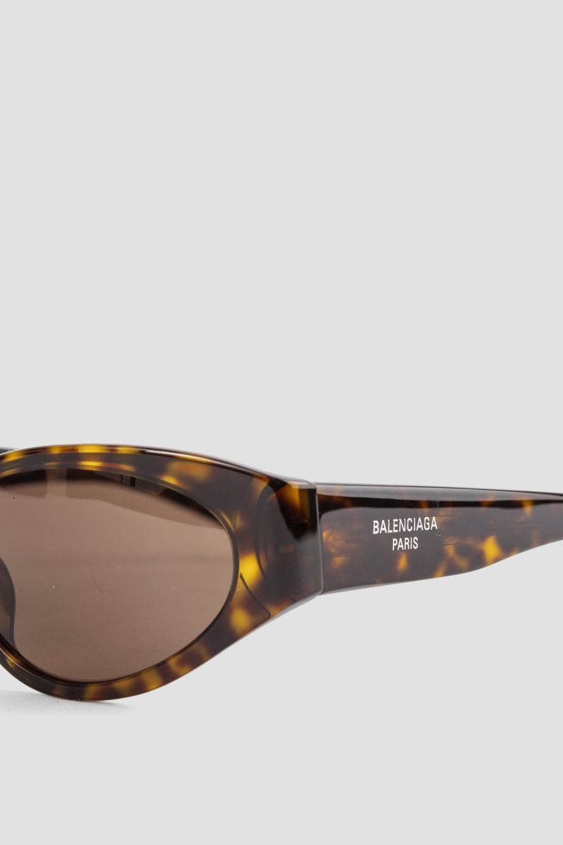 Balenciaga Hamptons Cat-eye Sunglasses In Brown