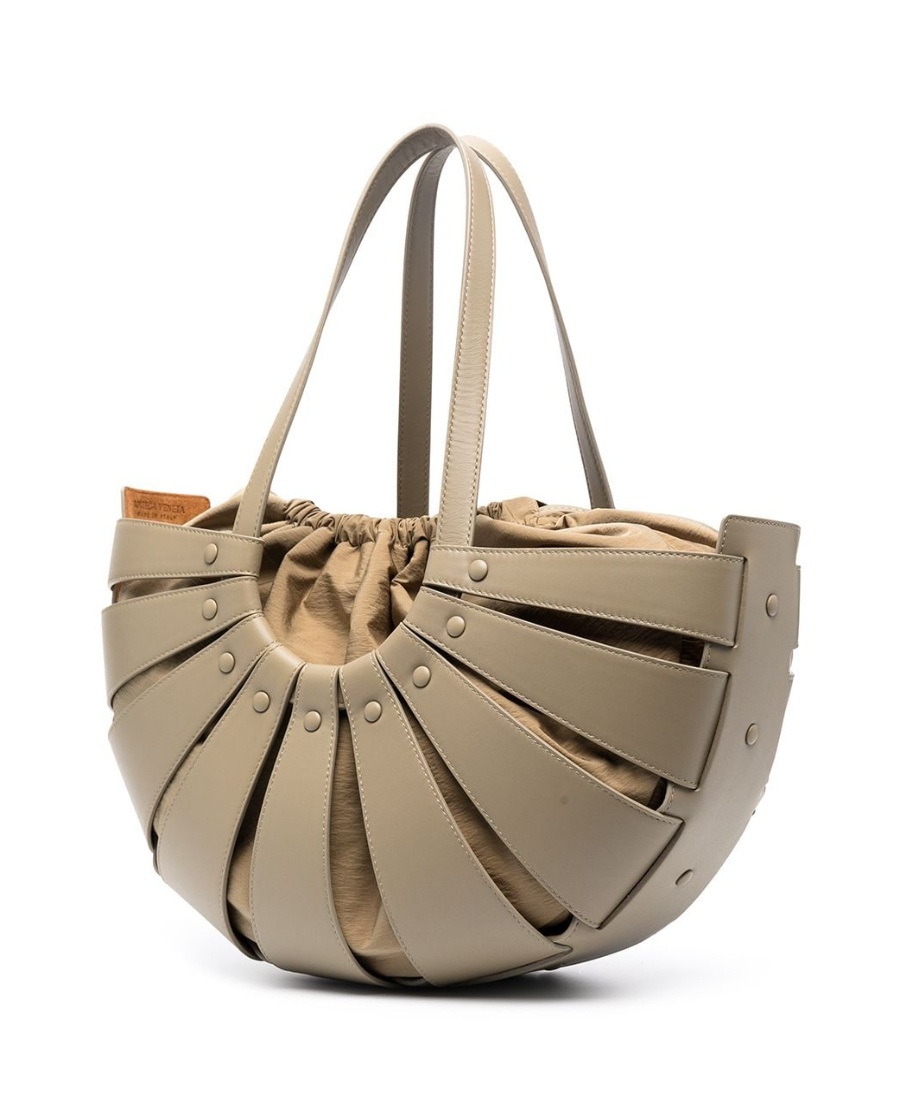 Bottega Veneta The Shell Bag In Green