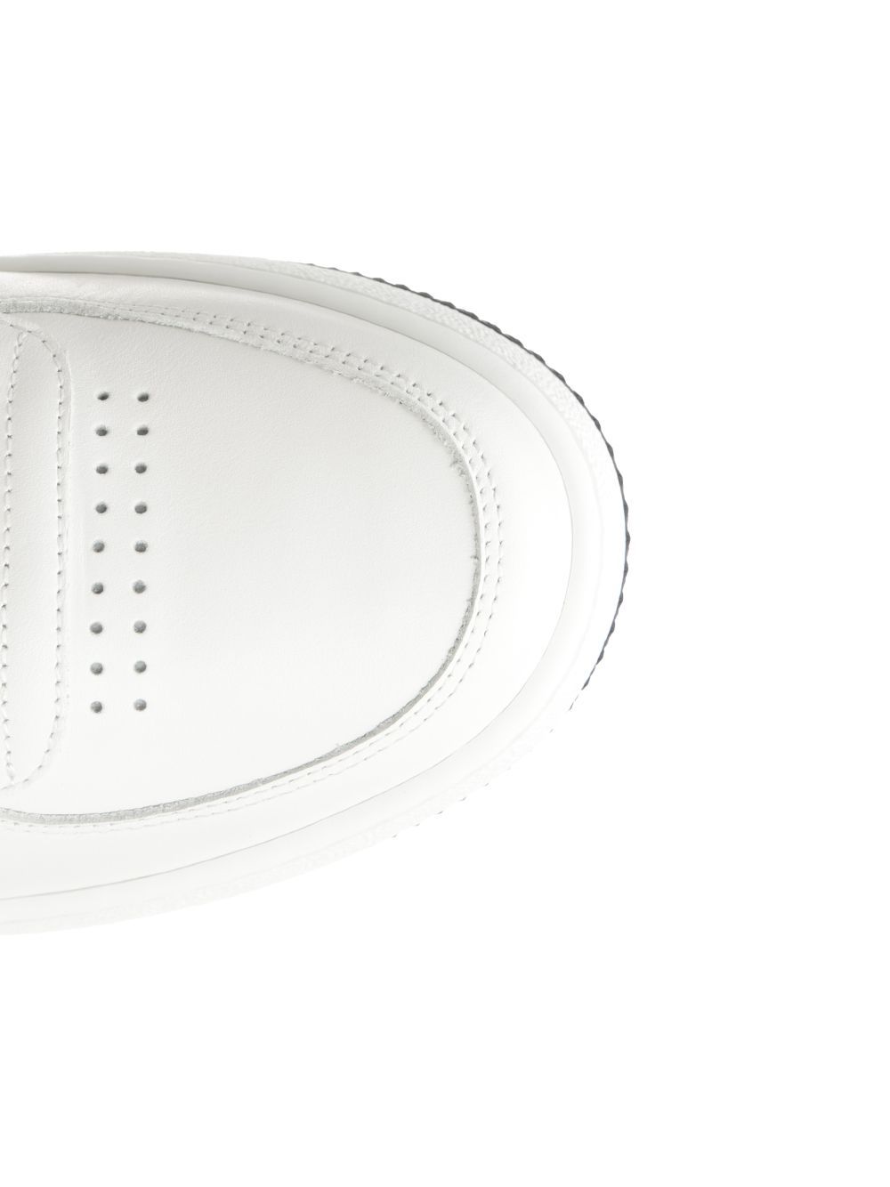 Givenchy G Move Low-top Sneakers In Calf Leather In White