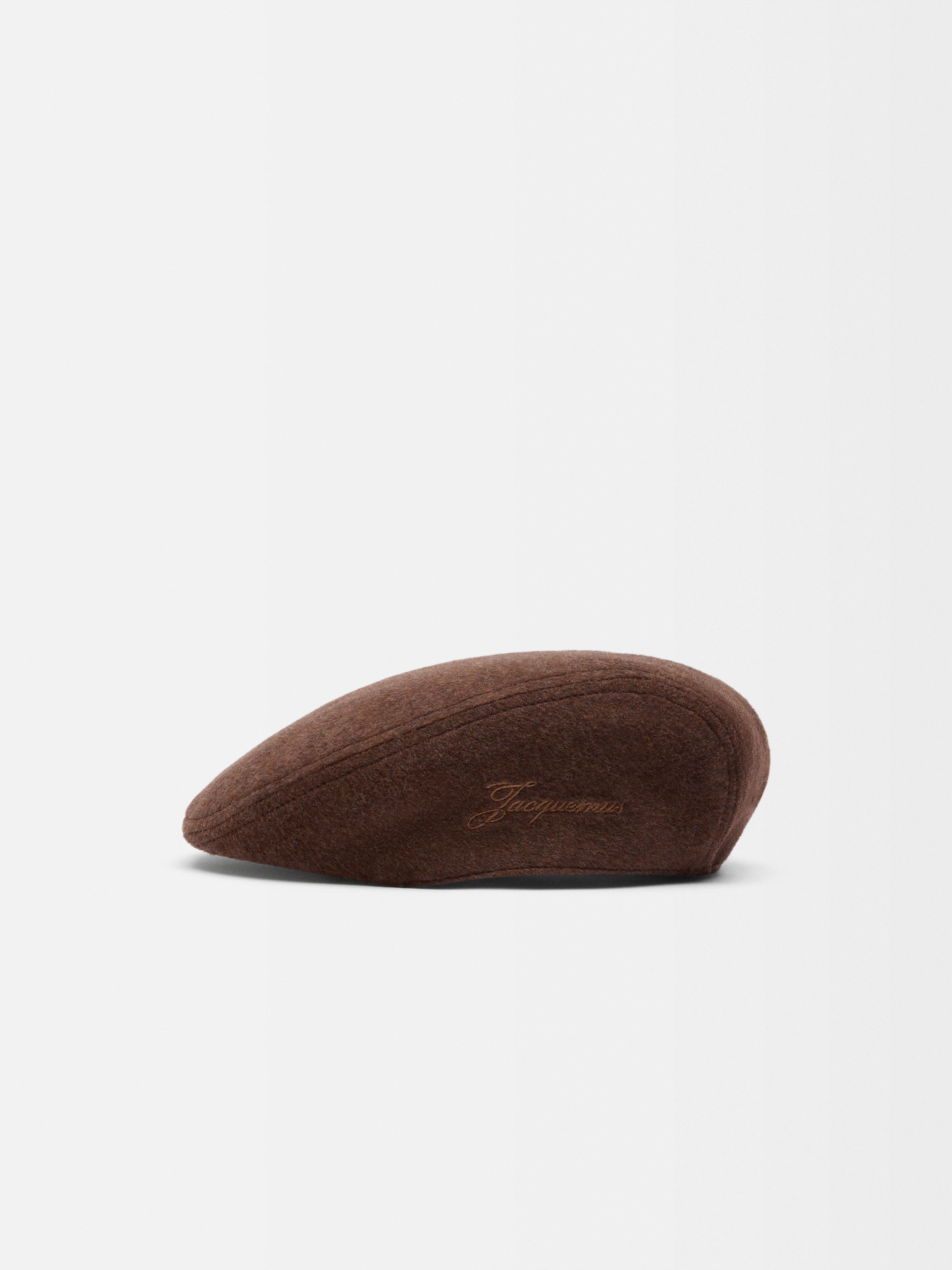 Jacquemus Dark Brown Embroidered Flat Beret Hat In Brown
