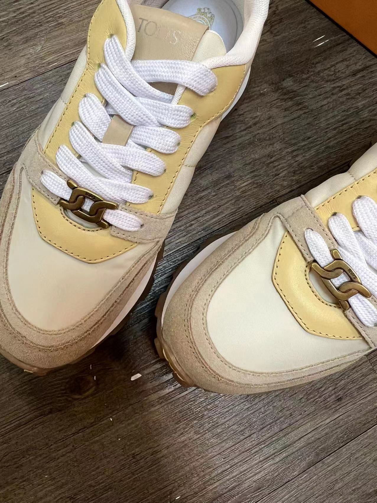 Tod's Logo Logo Low-top Casual Shoes In Nude