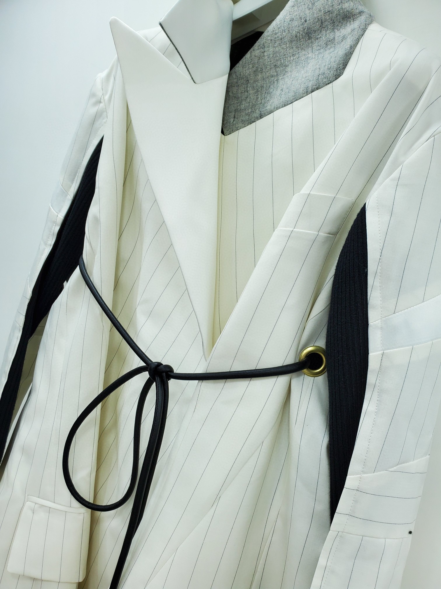 Shop Sacai Hybrid Contrast Panel Coat In White