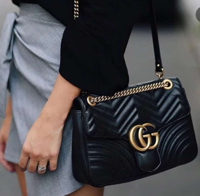 Gucci Gg Marmont Matelassé Medium Shoulder Bag In Black