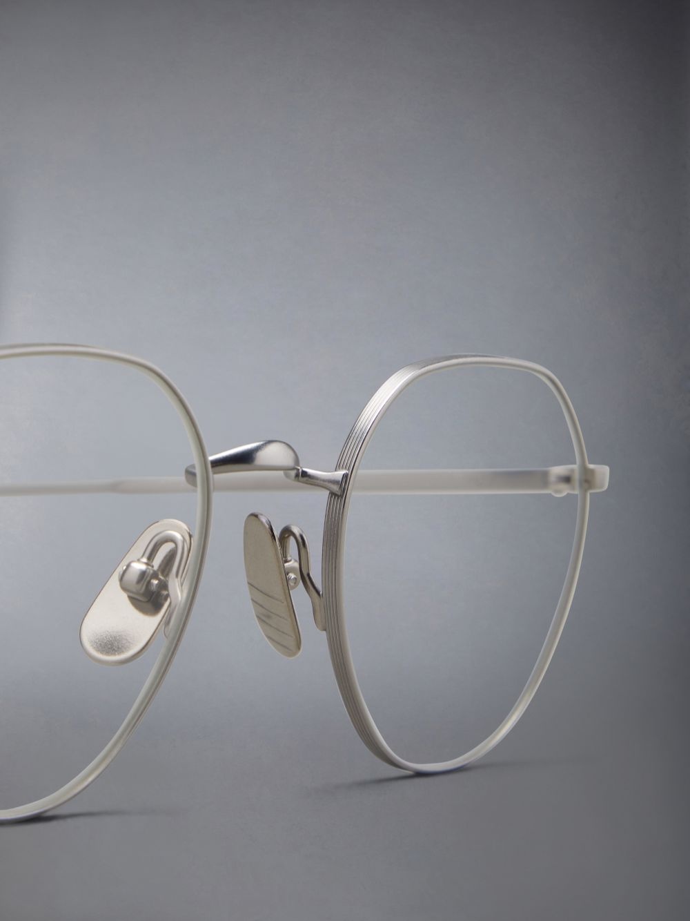 Thom Browne Eyewear Round-frame Glasses In White