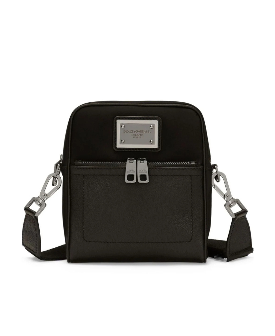 Dolce & Gabbana Logo-plaque Zip-fastening Messenger Bag In Black