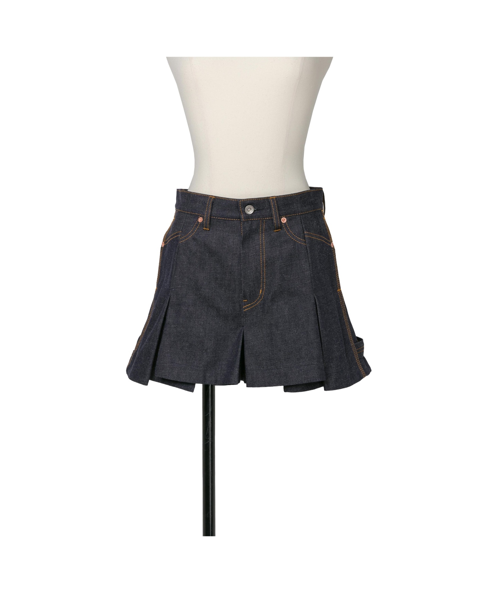 Sacai Belt-loop Denim Shorts In Black