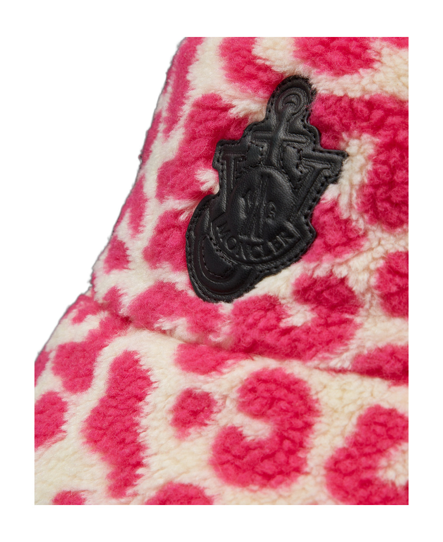 Moncler Logo Fisherman's Hat In Red