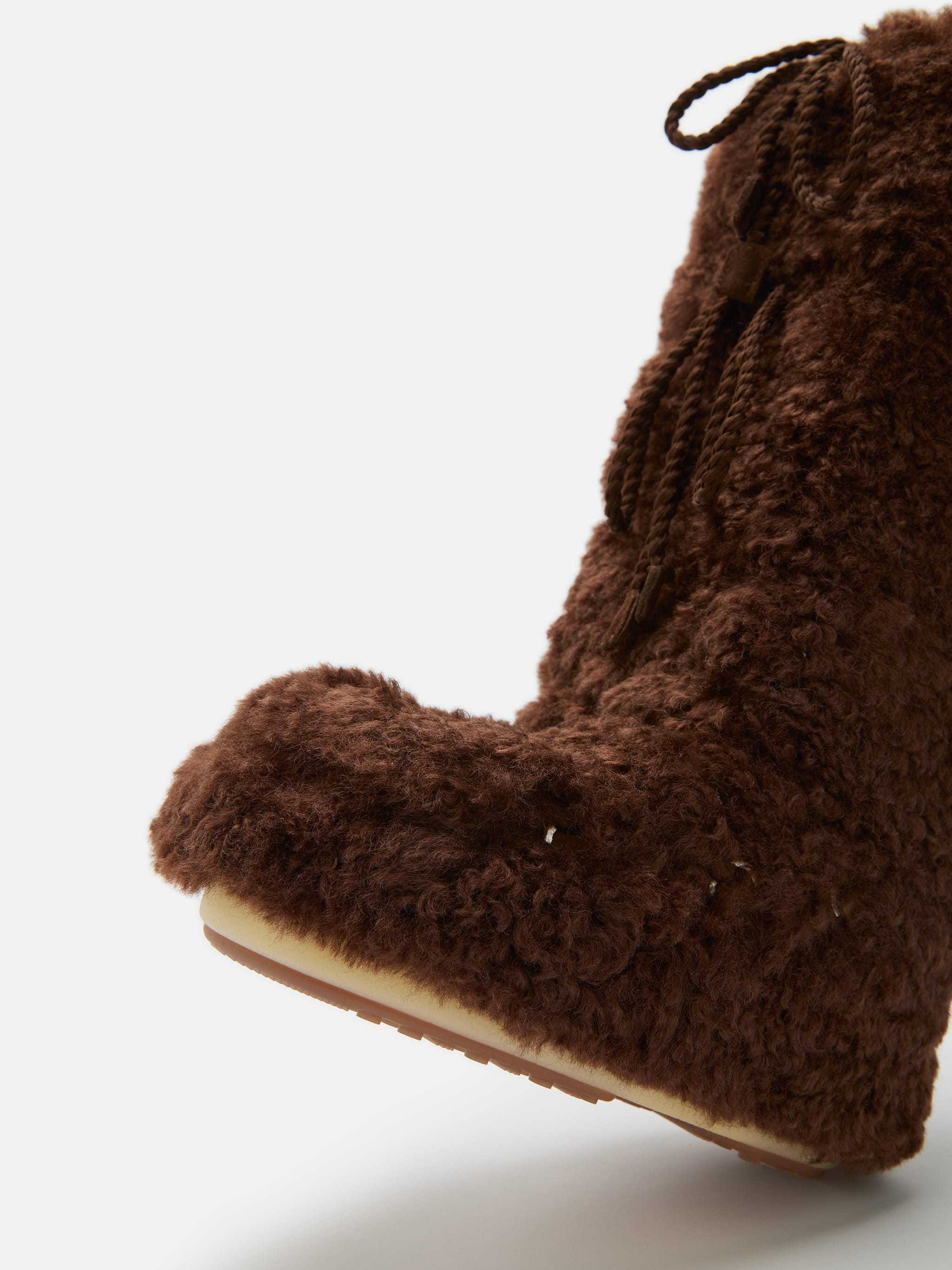 Moon Boot Icon Curly Extra Boots In Brown