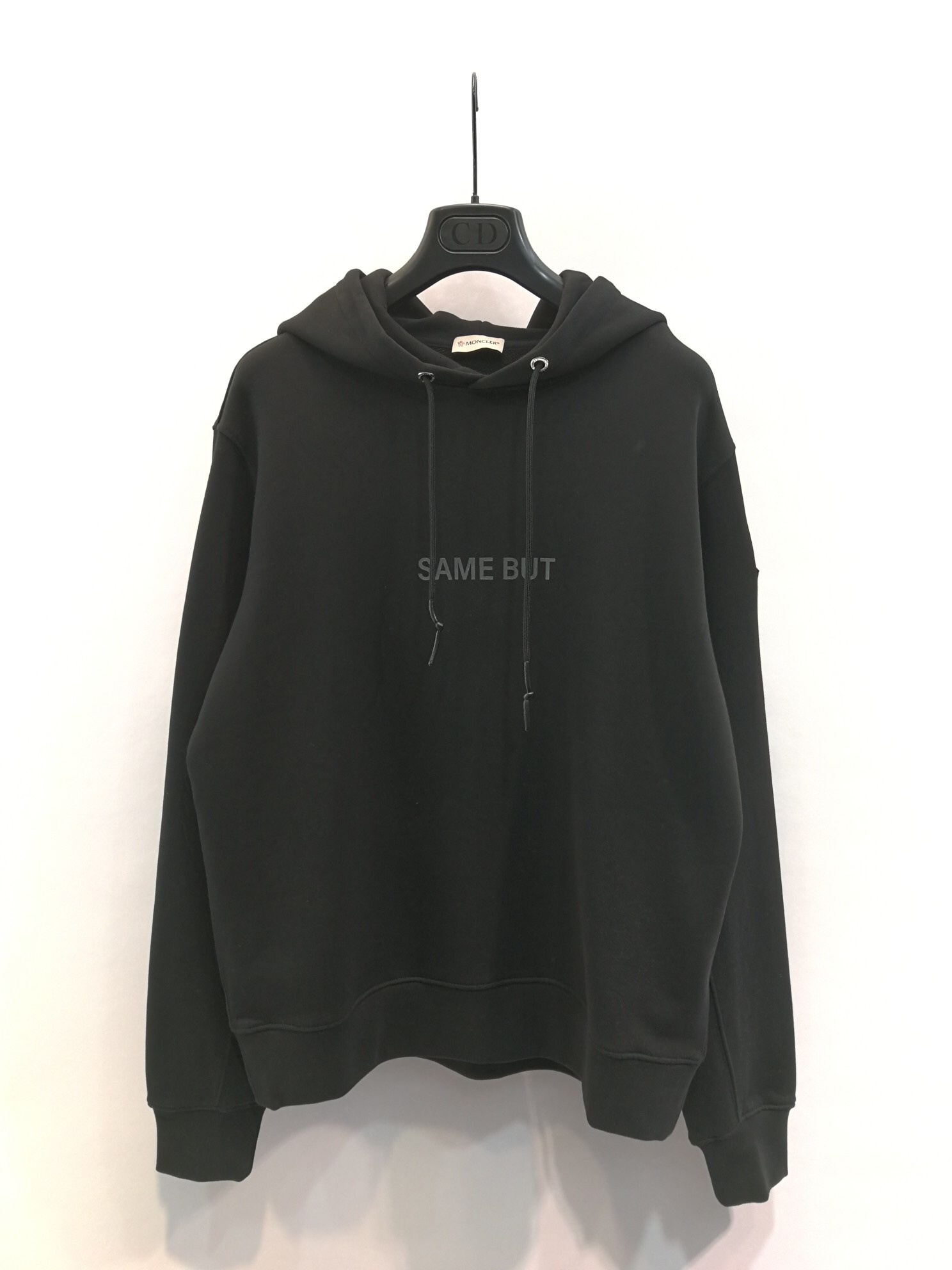 Moncler Slogan-print Hoodie In Black