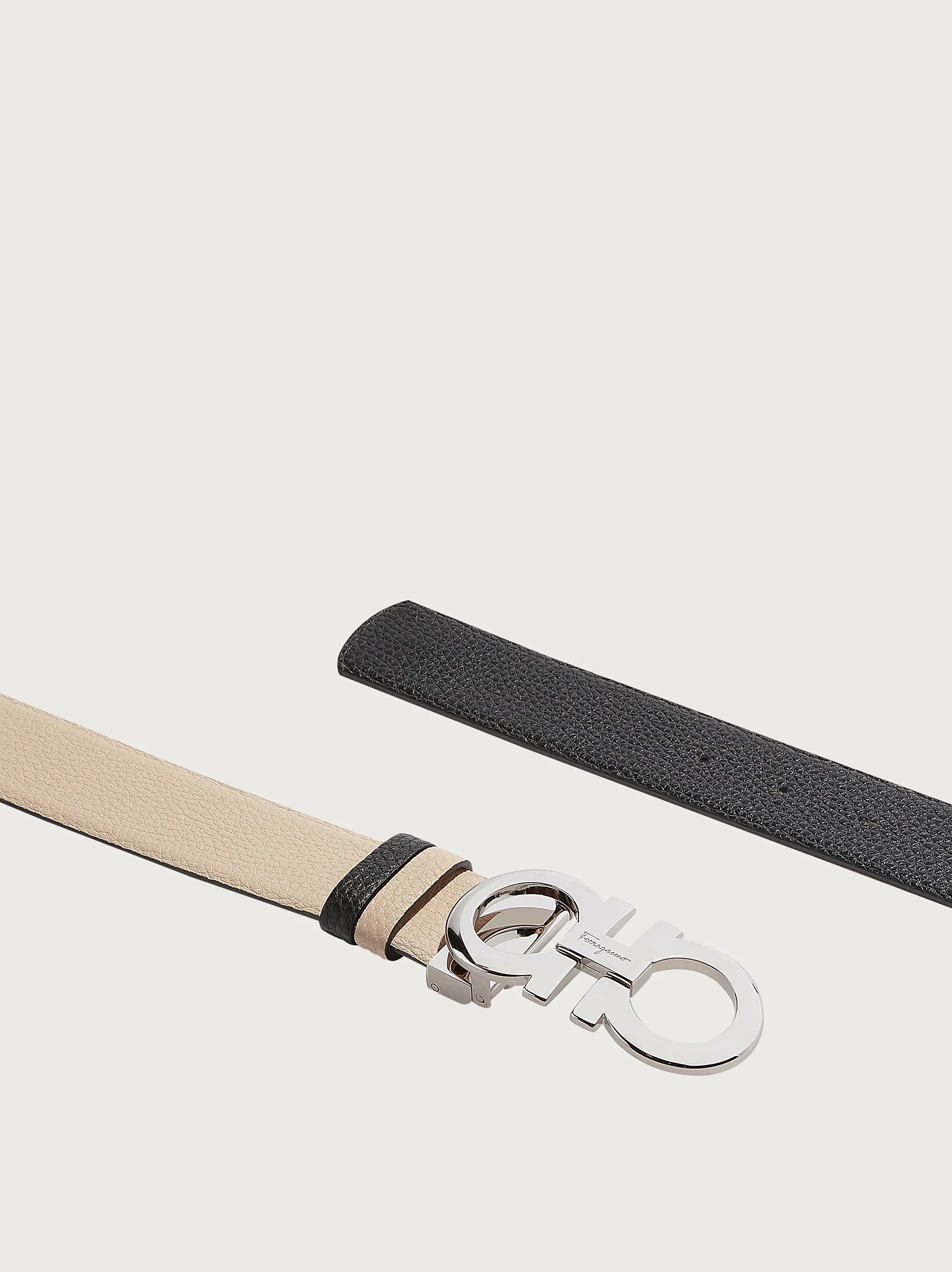 Ferragamo Salvatore Gancini Reversible Buckle Belt In Black