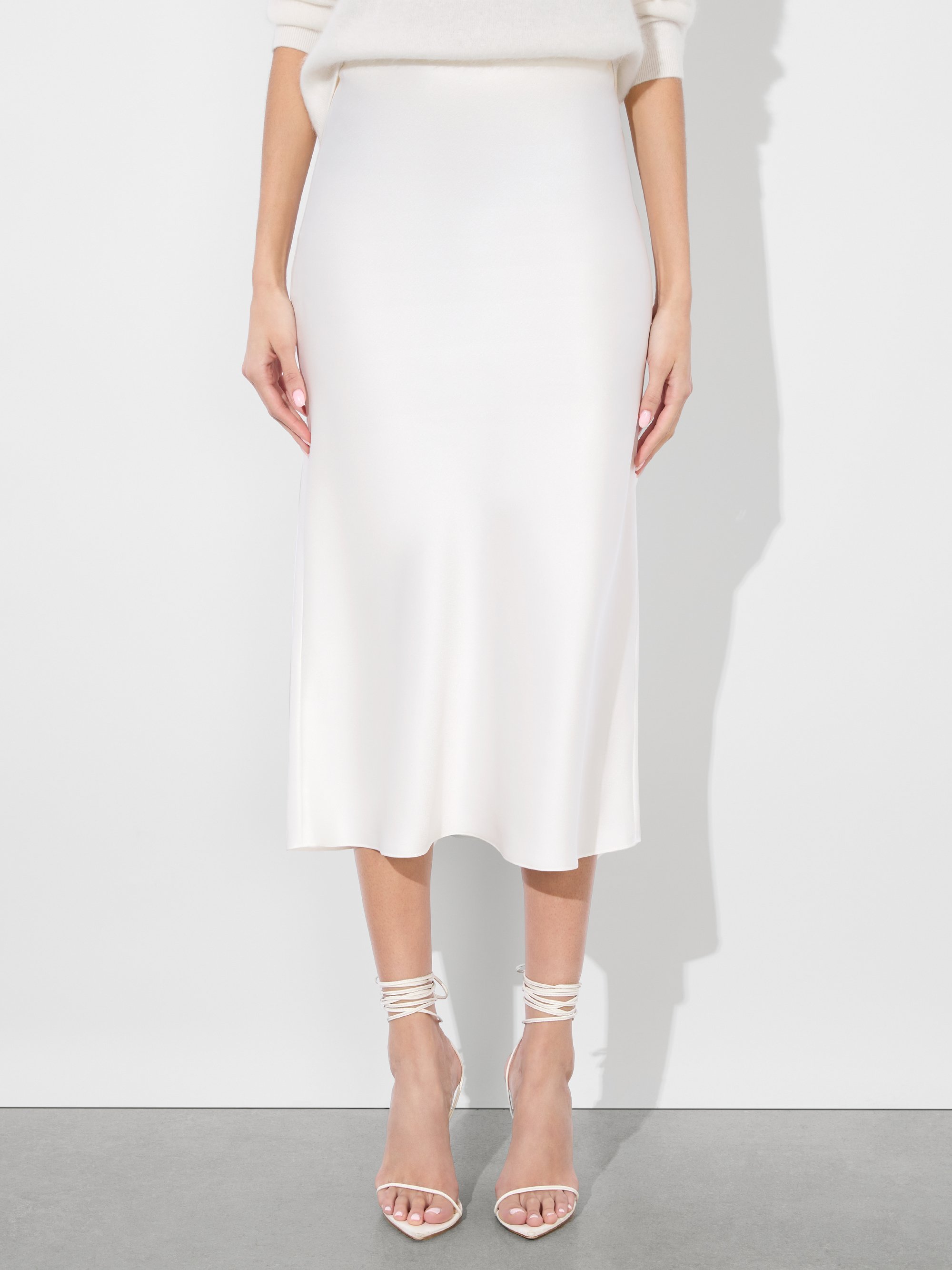 Alice And Olivia Maeve Midi Slip Skirt In Off White