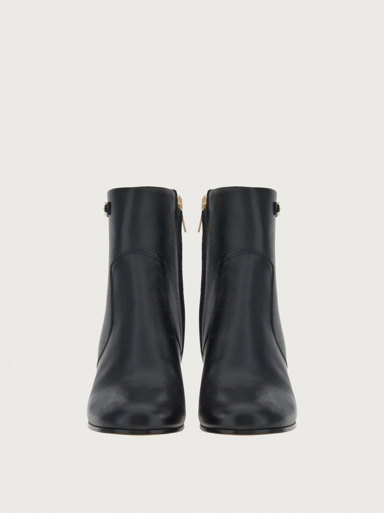 Ferragamo Logo Boots In Black