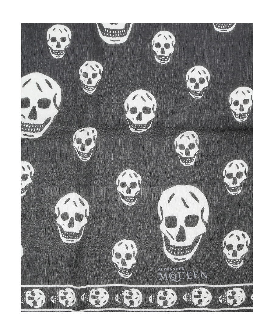 Alexander Mcqueen Skull Printed Scarf In Black