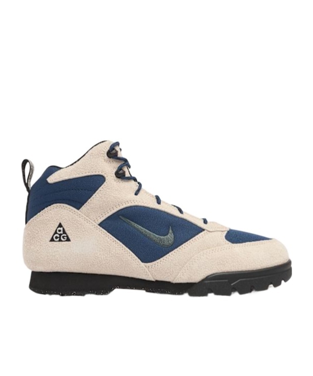 Nike Torre Mid Waterproof Sneakers