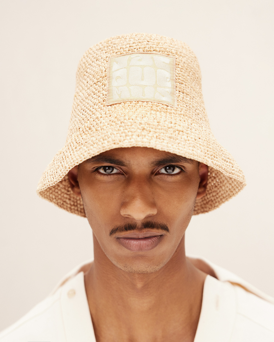 Jacquemus Le Bob Ficiu Bucket Hat In Nude