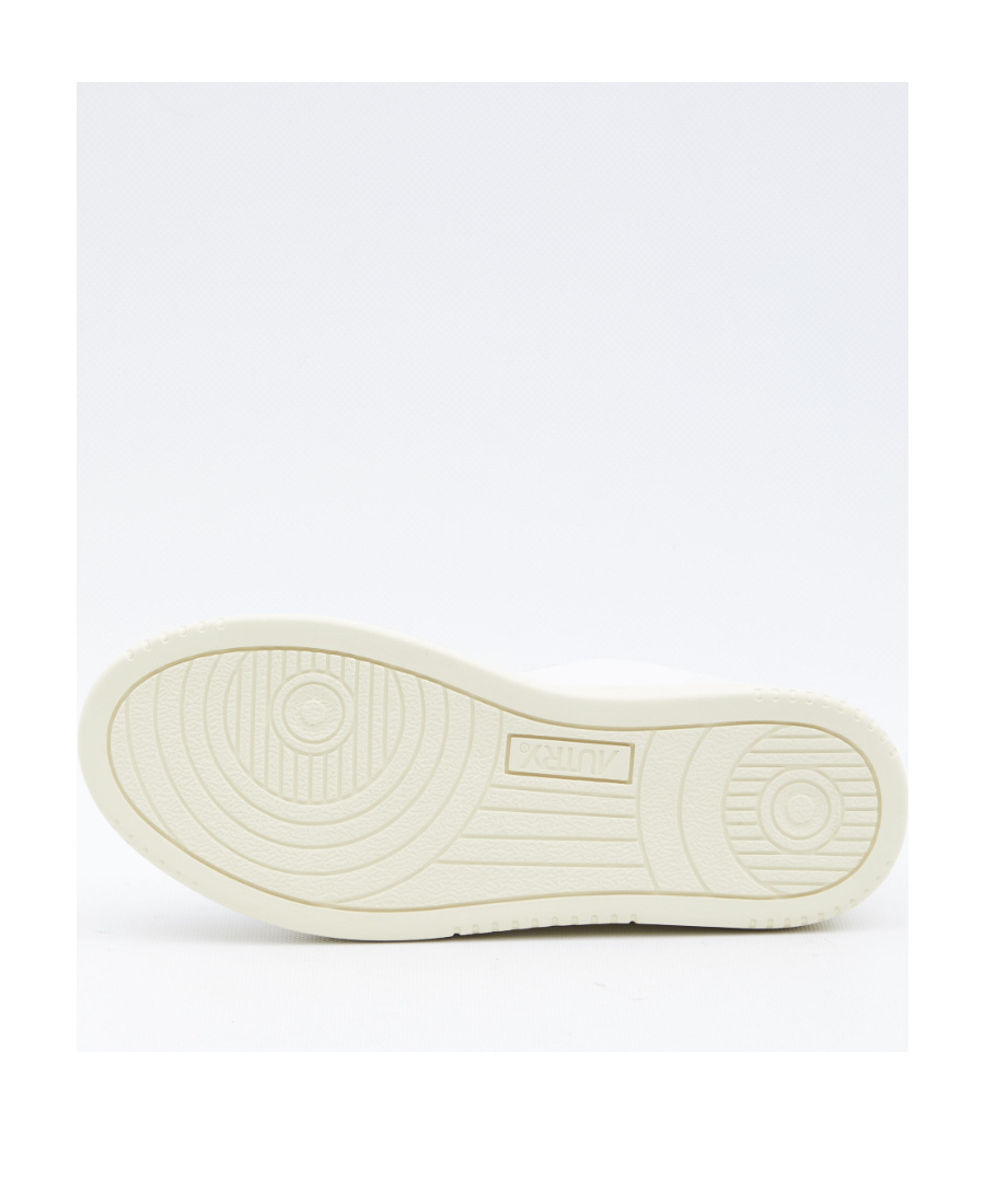 Autry Medalist Leather Sneakers In White