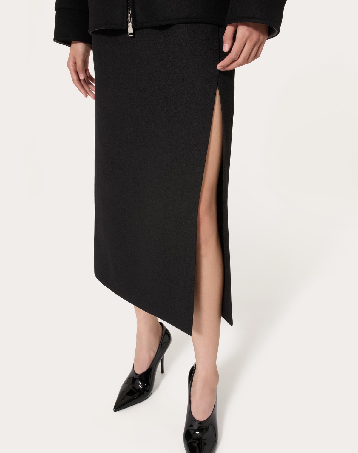 Valentino Virgin Wool Longuette Skirt With Slits And Silk Lining In Black
