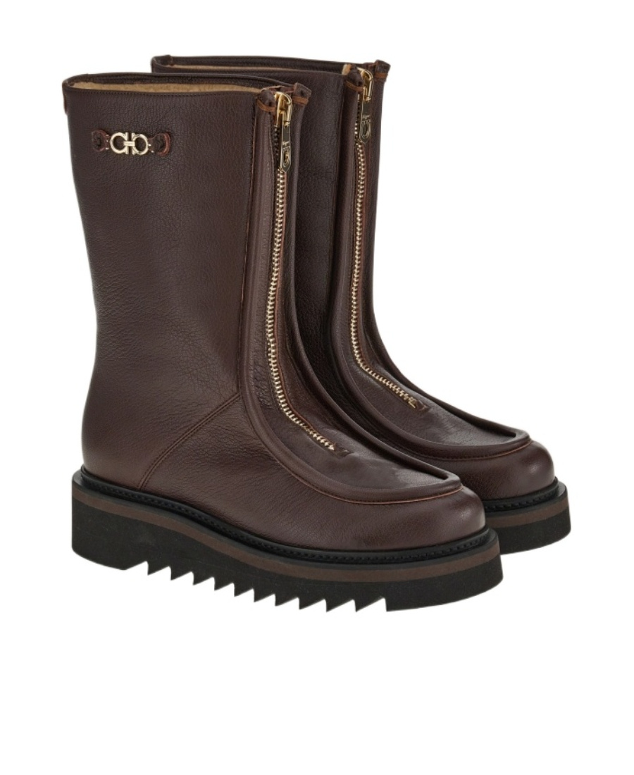 Ferragamo Gancini Plaque Ankle Boots In Brown