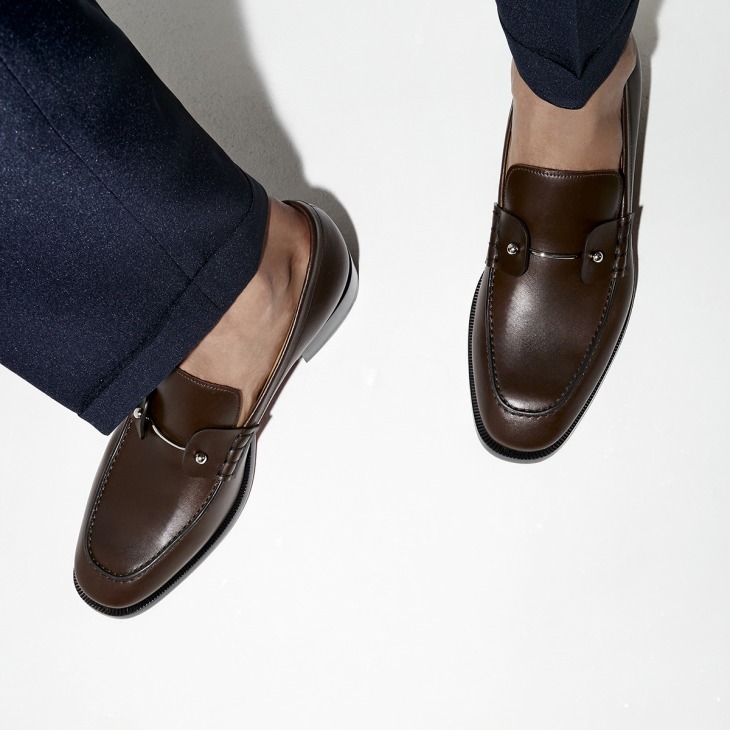 Christian Louboutin Chambelimoc Leather Loafers In Brown