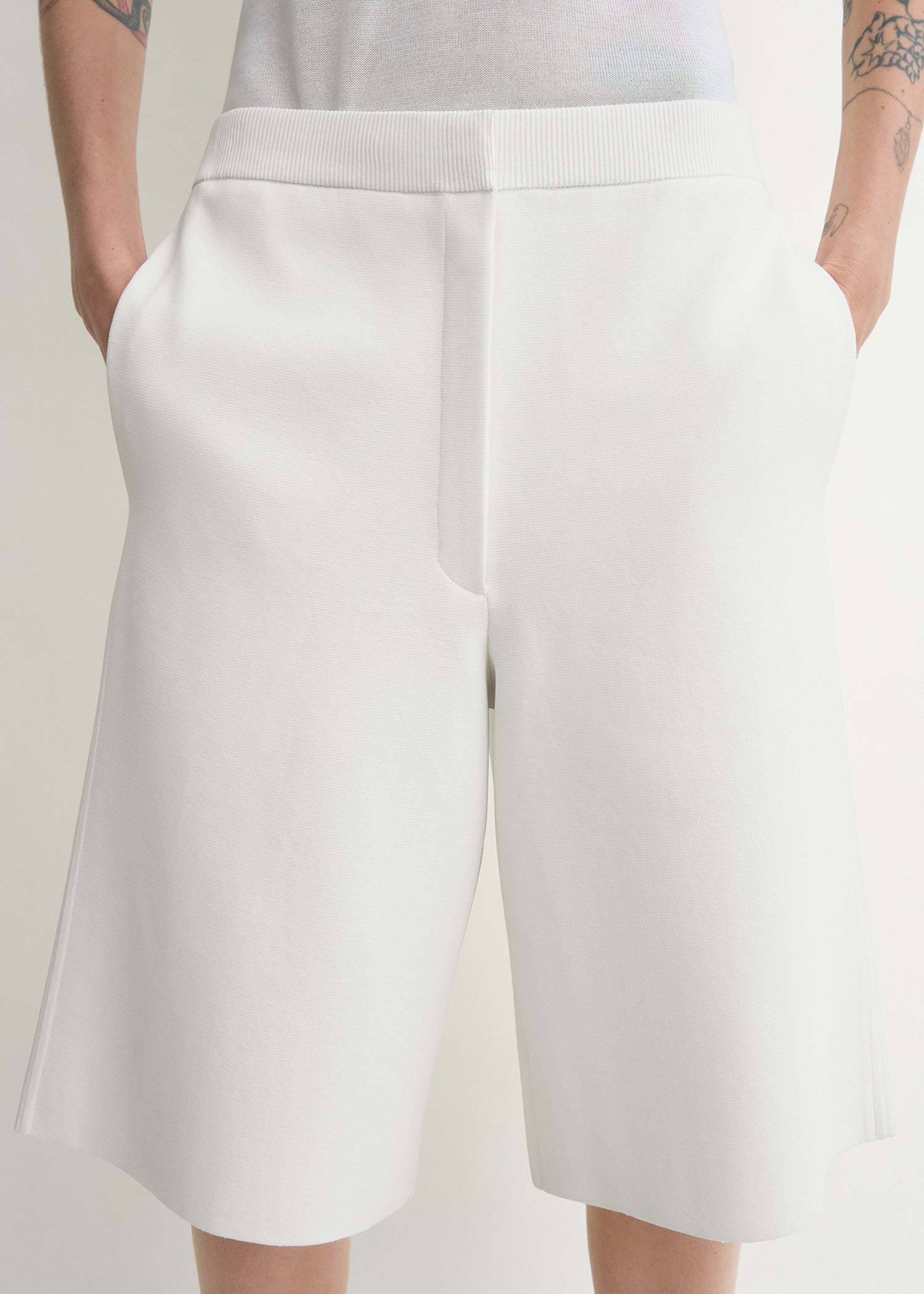 Totême Toteme Knit Shorts In White