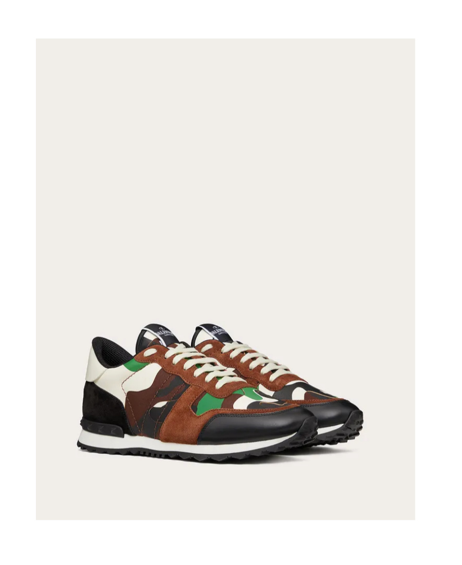 Valentino Garavani Camouflage Rockrunner Sneaker In Black