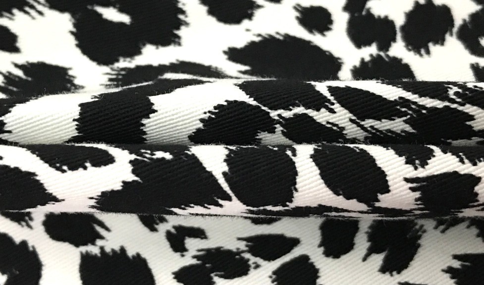 Moschino Leopard Pattern Skirt In Black