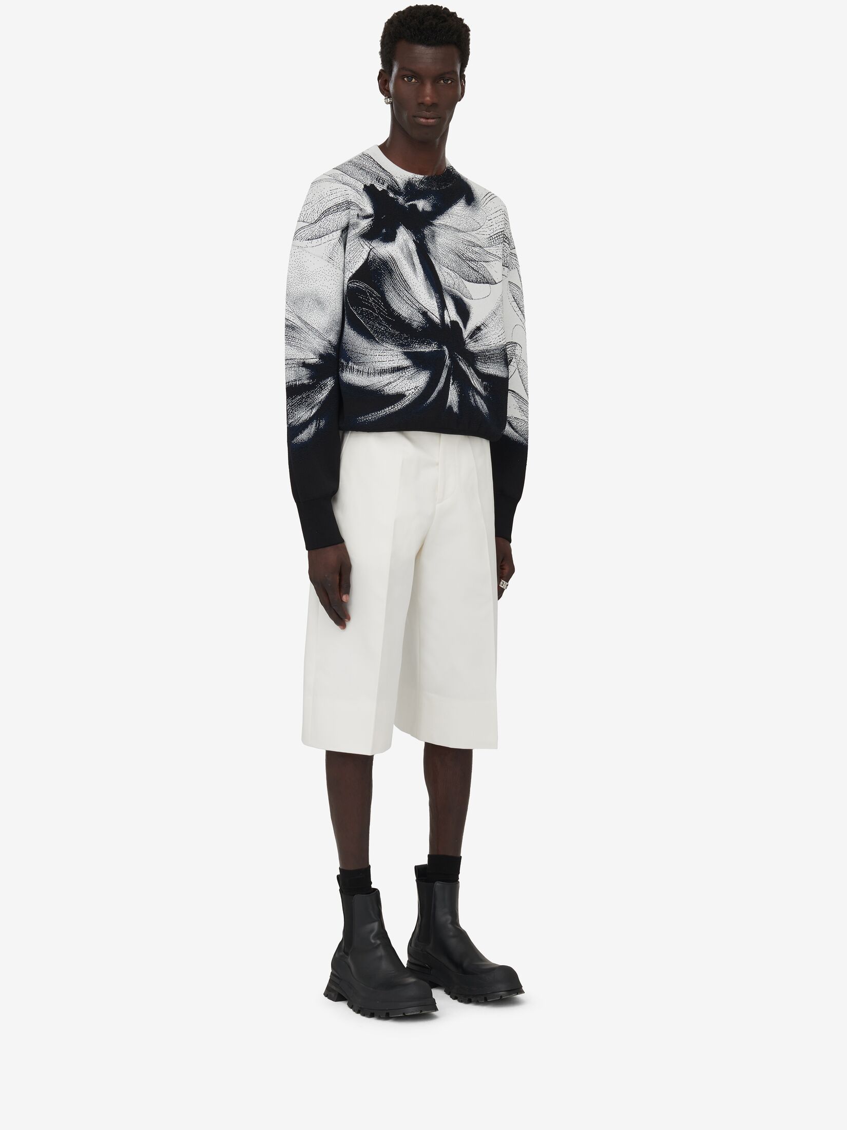 Alexander Mcqueen Blackwhite Printed Stretch Sweater In Black