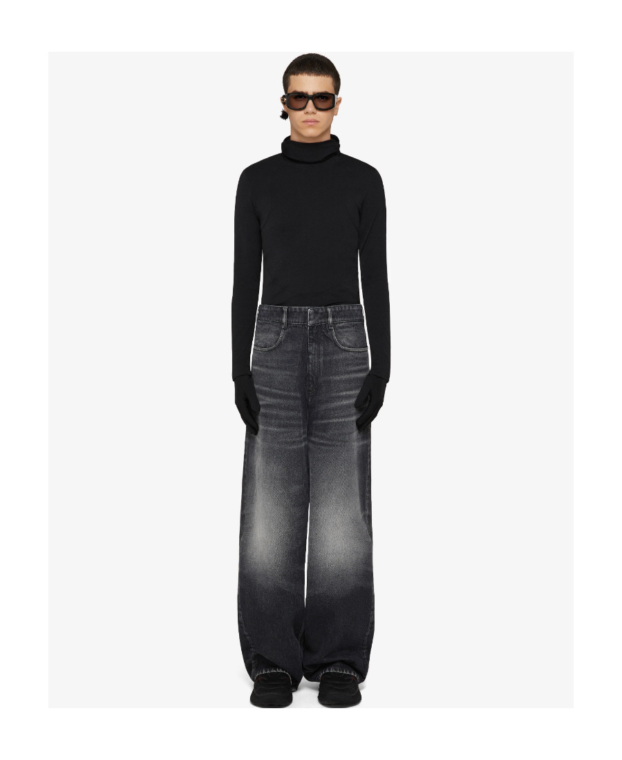 Givenchy Long-sleeved Sweater In Black