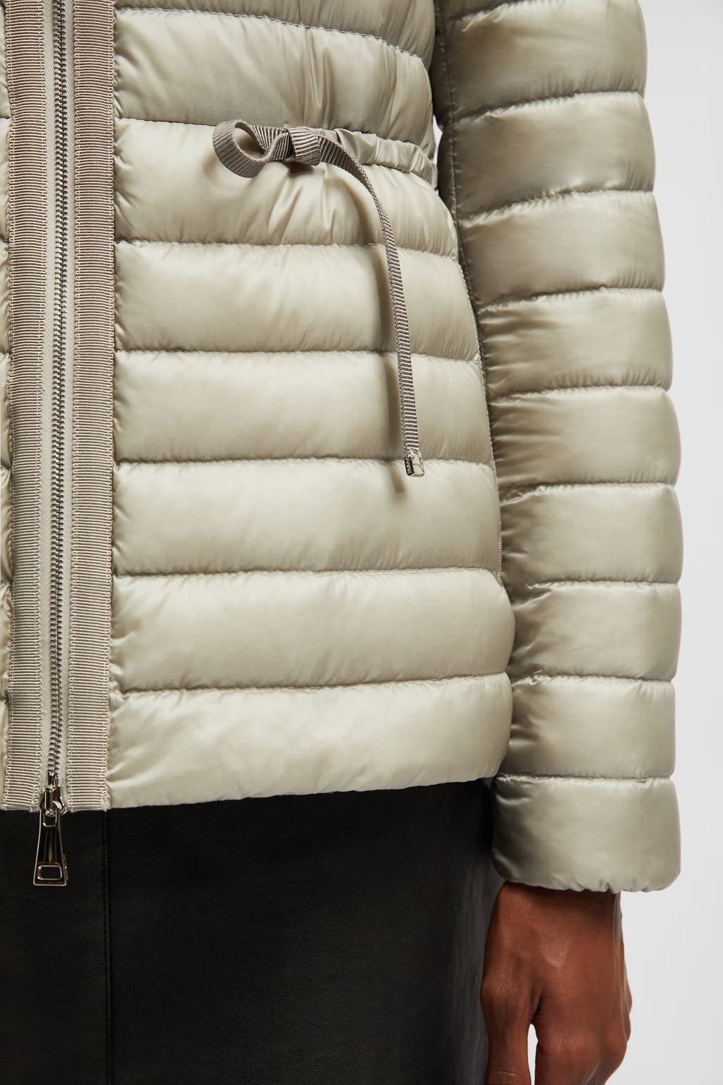 MONCLER RAIE SHORT DOWN JACKET