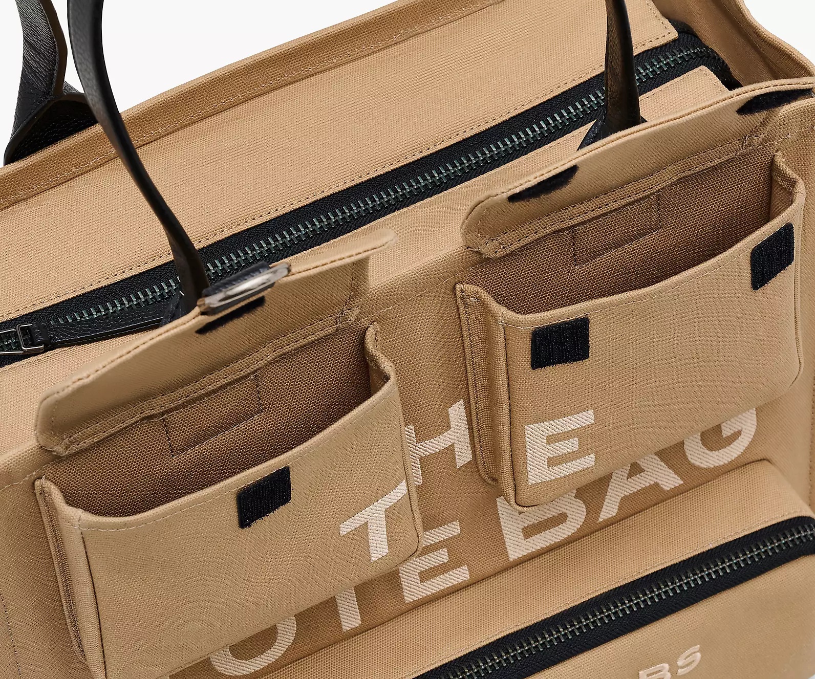 Marc Jacobs Large Cargo Handbag In Brown