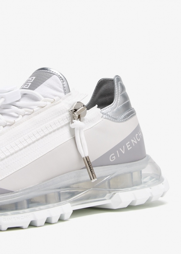 Givenchy Spectre Low-top Running Sneakers In Gray