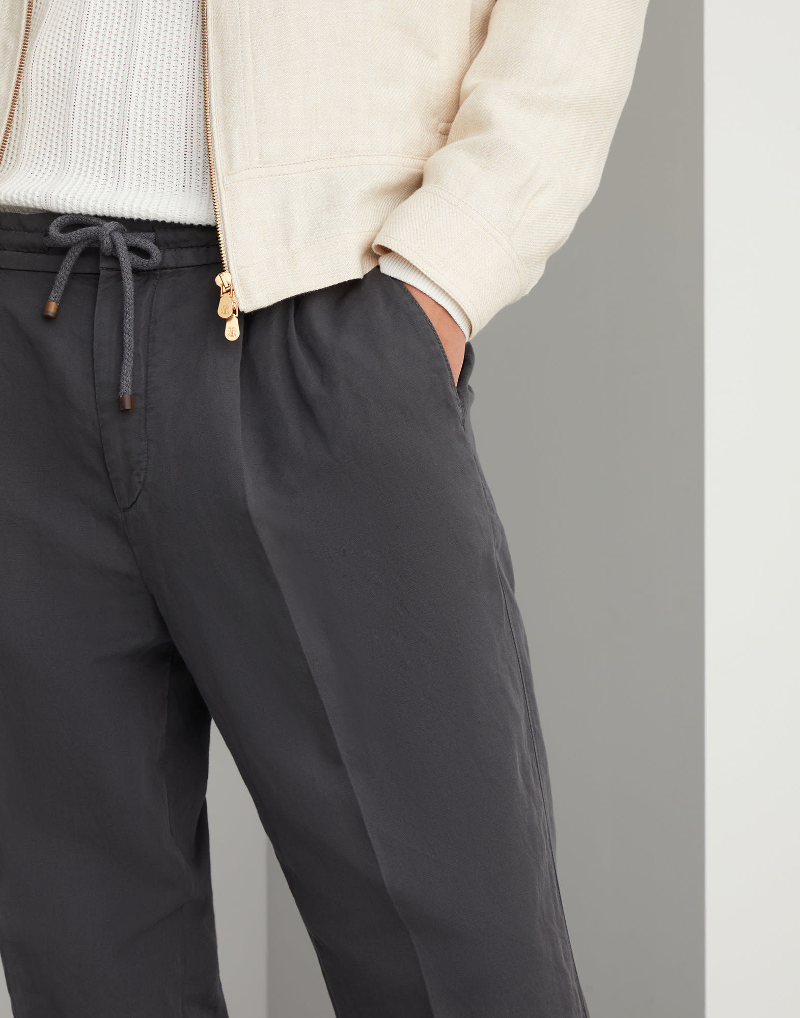 Brunello Cucinelli Drawstring Pleated Tapered-leg Trousers In Black