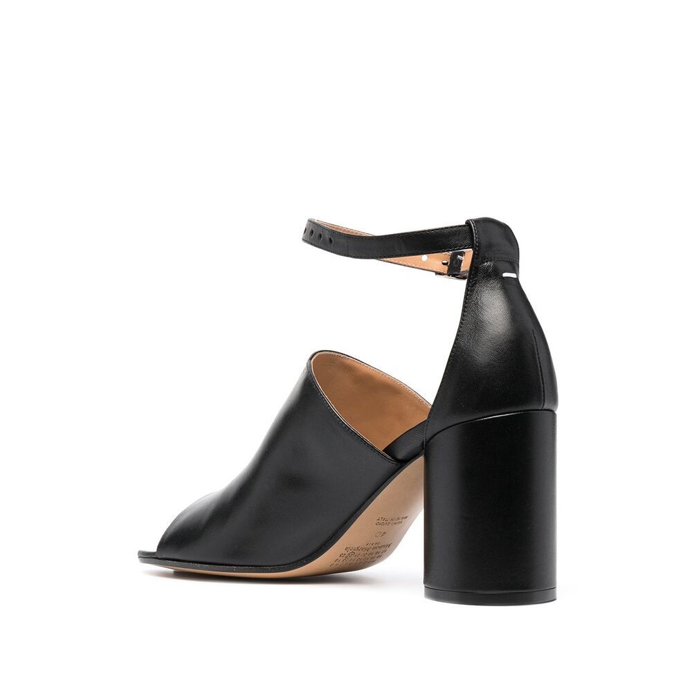 Maison Margiela Tabi Leather Sandals Shoes In Black