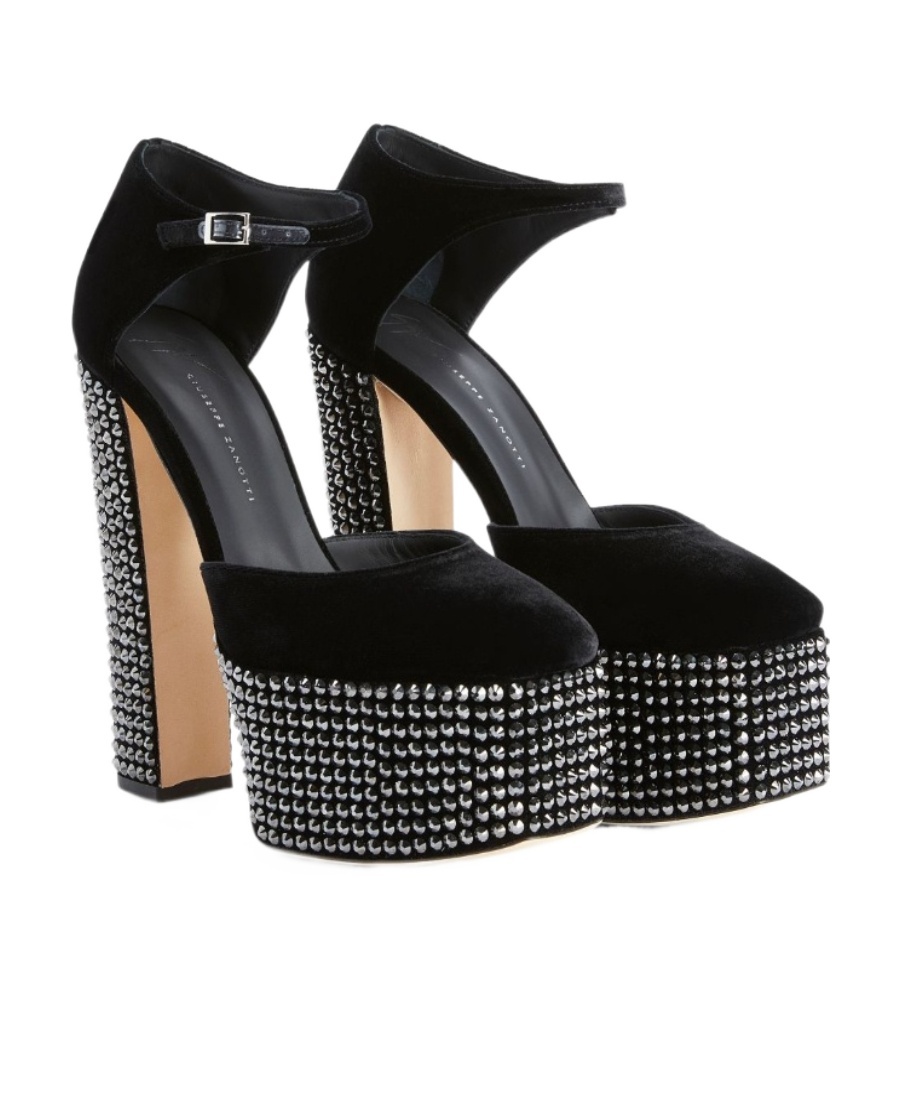 Giuseppe Zanotti Bebe 150mm Crystal-embellished Pumps In Black
