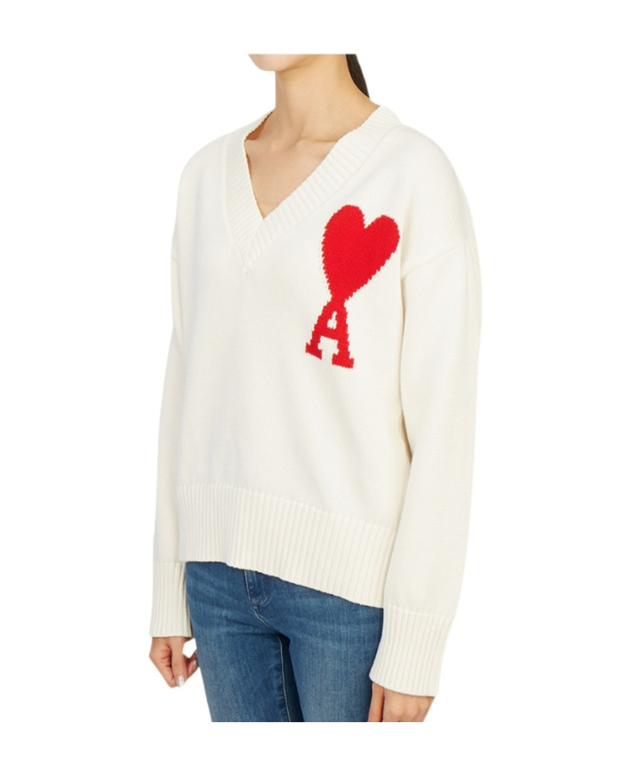 Ami Alexandre Mattiussi Oversize Ami De Coeur V-neck Jumper In White